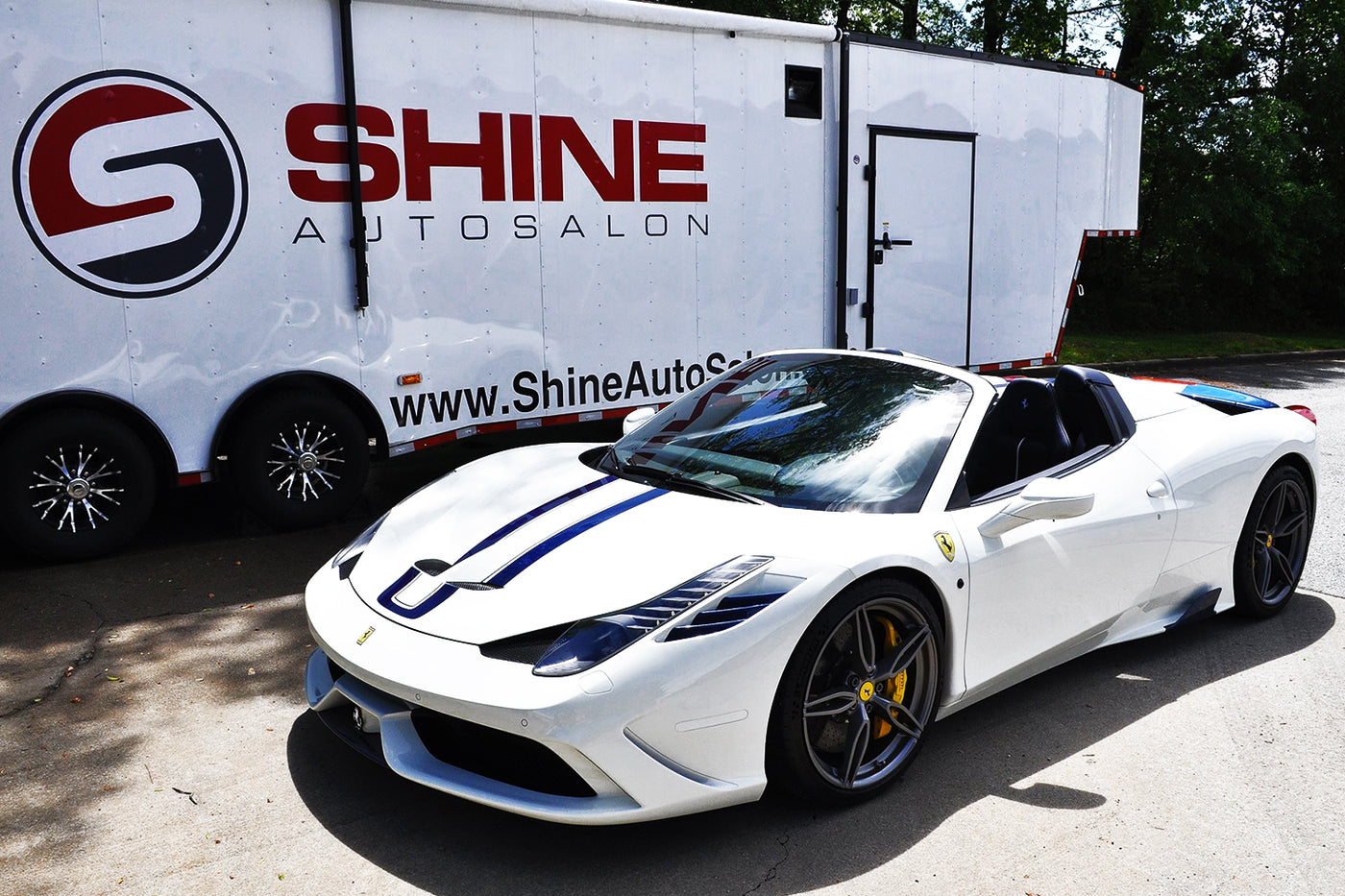 2016 Ferrari 458 Speciale Aperta Blu Medio Leather Interior
