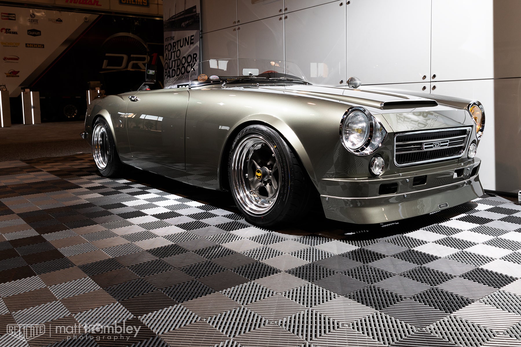 1966 DATSUN - Relicate