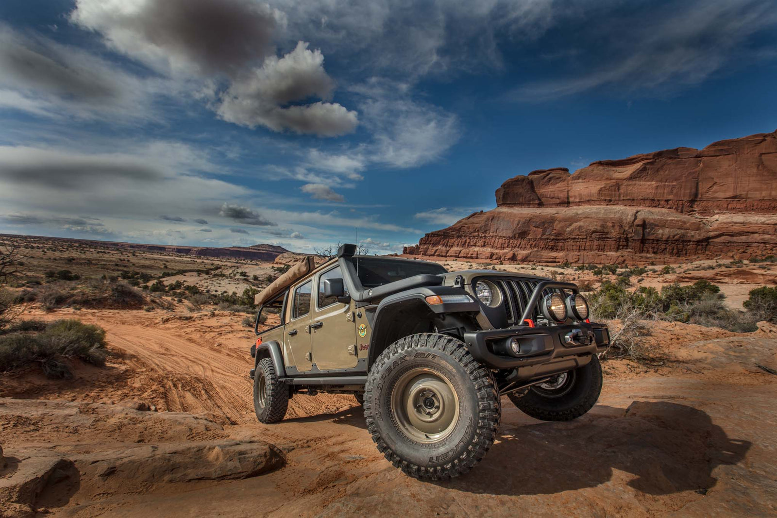 Jeep Gladiator Wayout concept with brown Relicate Distressed Leather interior